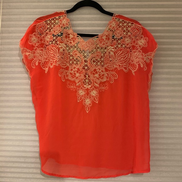 Francesca’s Top - Picture 2 of 3